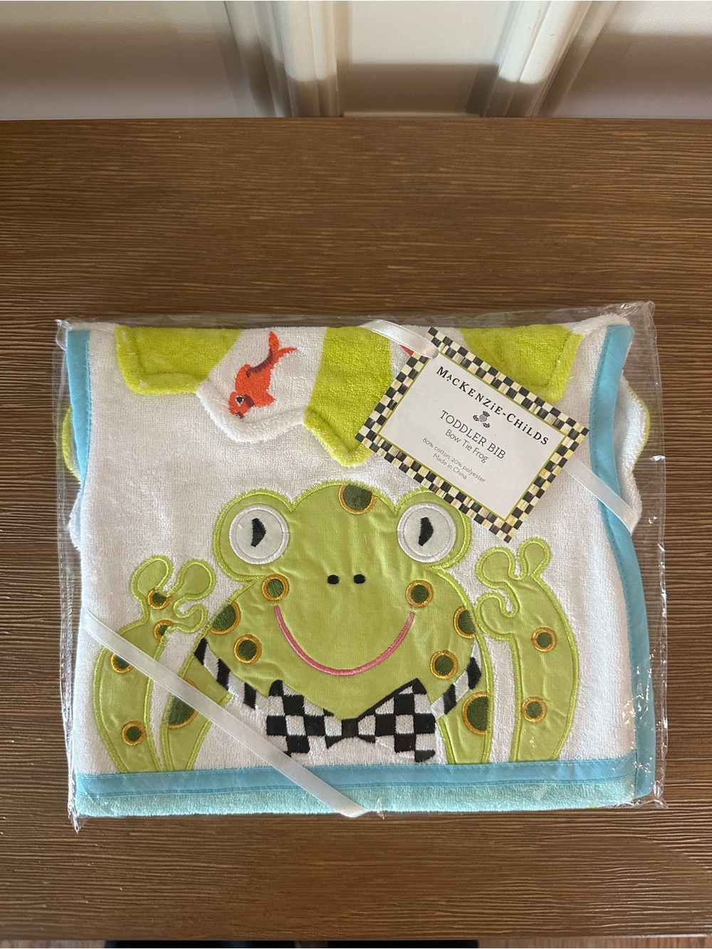 Mackenzie-Childs Kids Green Frog Toddler bib - Green/Blue